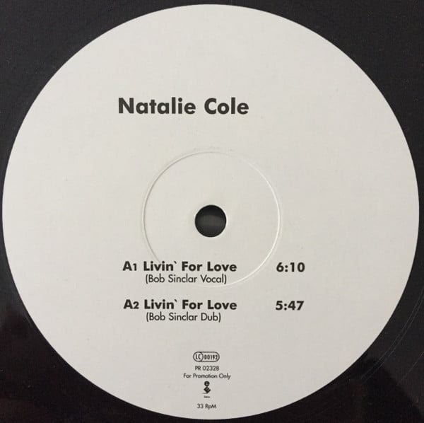 Natalie Cole - Livin' For Love